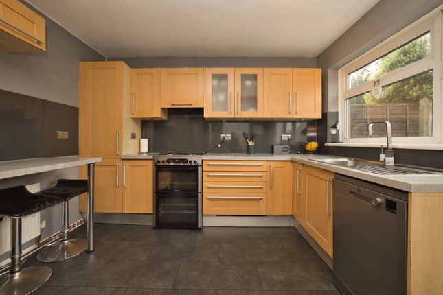 53, St. Peters Court, Kent photo 2