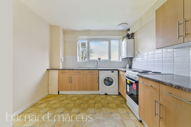 Flat for sale in Whitlock Drive, London