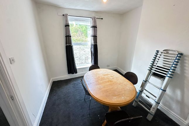 26, Alma Road, Manchester photo 4