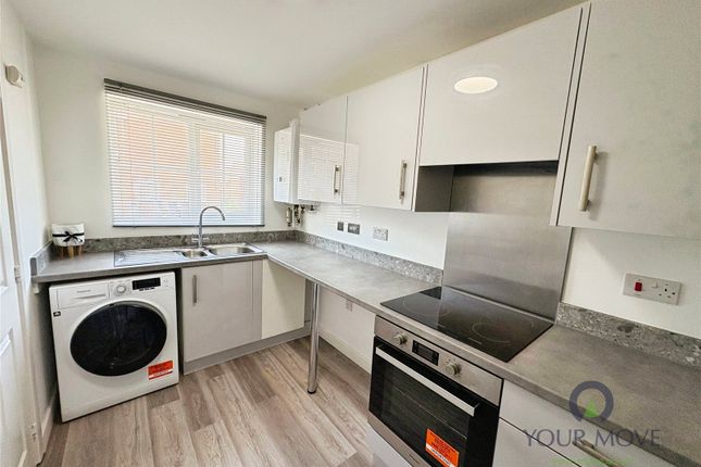 25, Ploughmans Grove, Sutton-in-Ashfield photo 2