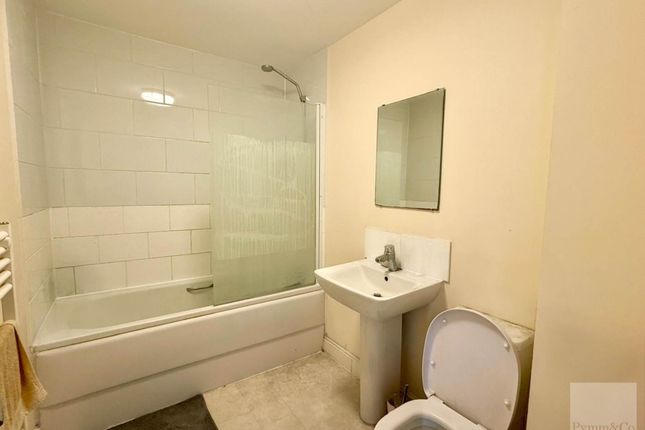 30 Brazen Gate, Norwich, Norwich photo 4