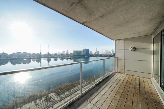 6, Coral Apartments, Royal Victoria Dock photo 3
