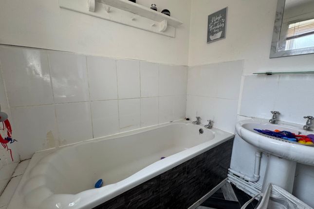 56, Dawdon Crescent, Seaham photo 4
