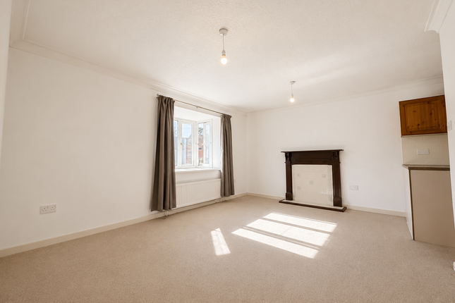 44, Waldon Gardens, West End photo 2