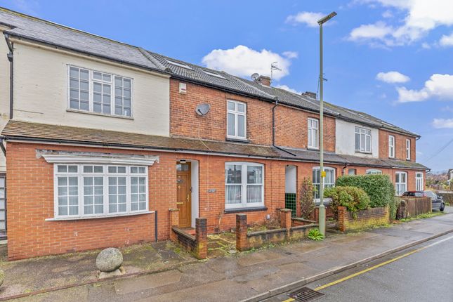 Terraced house for sale in Yattendon Road, Horley