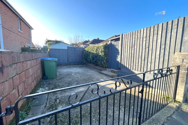 Bungalow for sale in Wakefield Road, Midanbury, Southampton, Hampshire