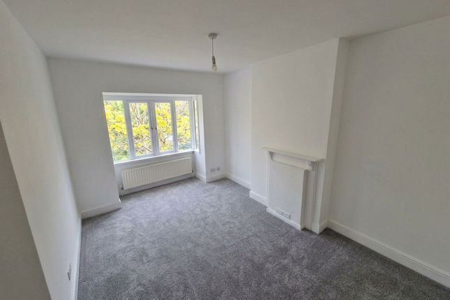 123 Colwyn Road, Northampton photo 5
