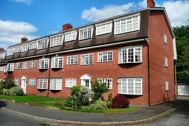 Flat to rent in The Mews, Beaufort Road, Sale