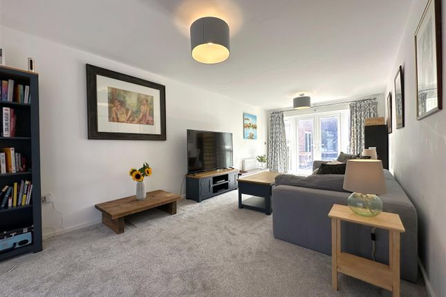 10, Marigold Way, Newark photo 4