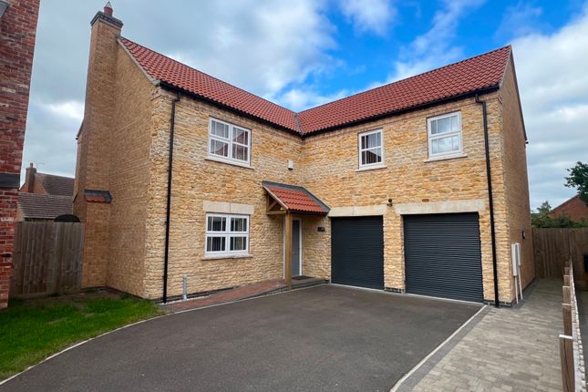 Thumbnail Detached house for sale in Cleveland Avenue, North Hykeham