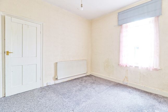27A, Monteagle Avenue, Barking photo 4