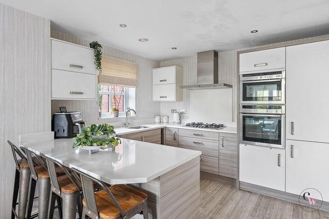 1, Holford Drive, Winsford photo 4