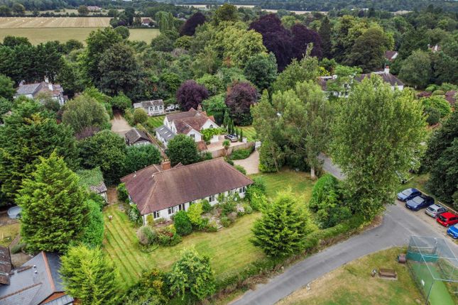 Thumbnail Bungalow for sale in Jubilee Road, Littlewick Green, Maidenhead, Berkshire