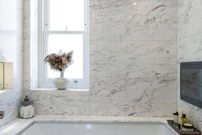 Flat 12, Penthouse West, 21-22, Prince of Wales Terrace, Kensington photo 4