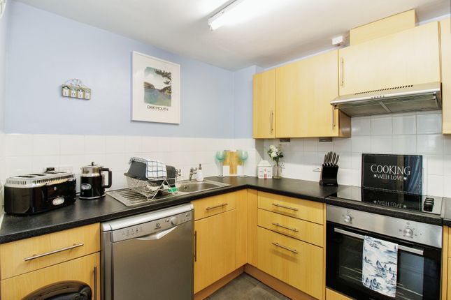 Flat for sale in Fairfax Place, Dartmouth