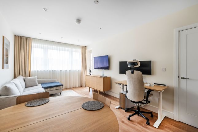 Apartment 18, Hardwick House, 1, Eden Place, Surrey photo 2