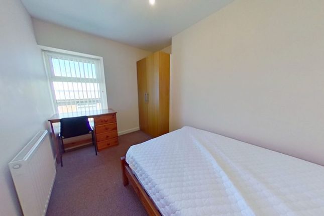 Shared accommodation to rent in Collins Terrace, Treforest, Pontypridd