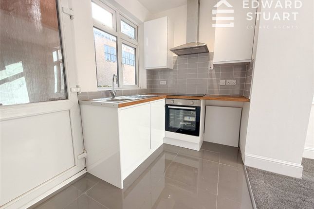 42, Alexandra Road, Cambridgeshire photo 3