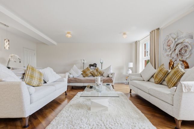 Flat 4, 64, Falside Road, Paisley photo 4