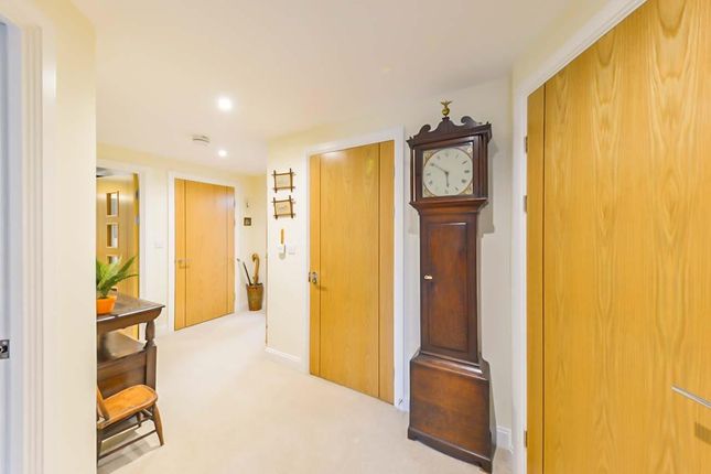 Flat for sale in Eleanor House, 232 London Road, St Albans, Hertfordshire