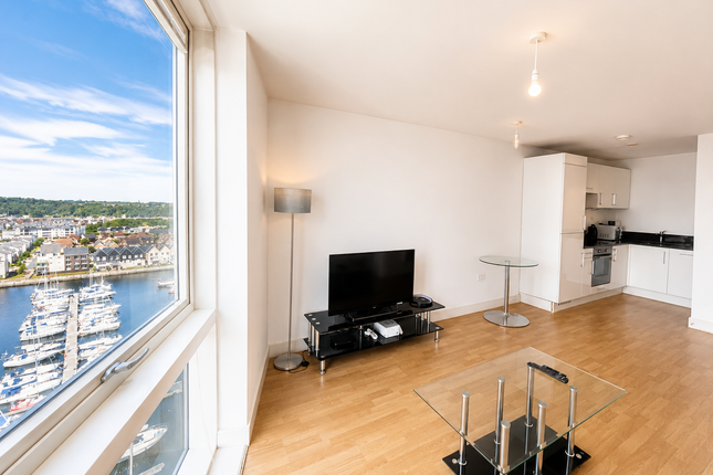 Marina Point East,Apartment 78, Dock Head Road, Chatham photo 4