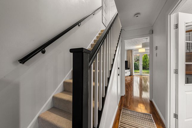 25 Wing Drive, Boston photo 5
