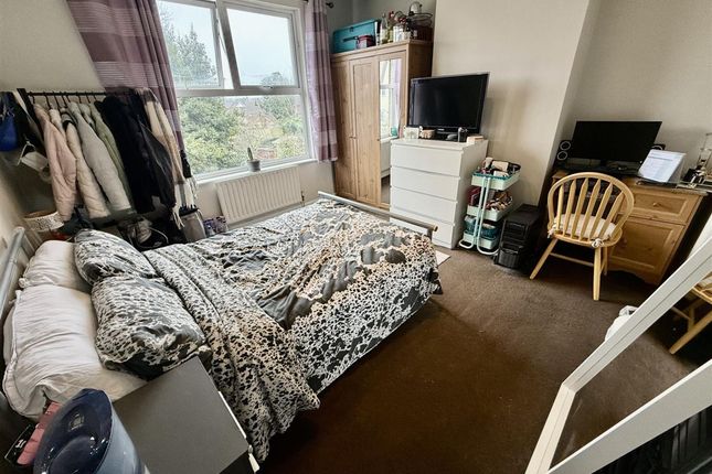 52 Cropthorne Road, Bristol photo 5