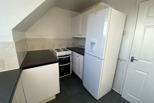 Flat 7, The Poplars, BRIERLEY HILL photo 3