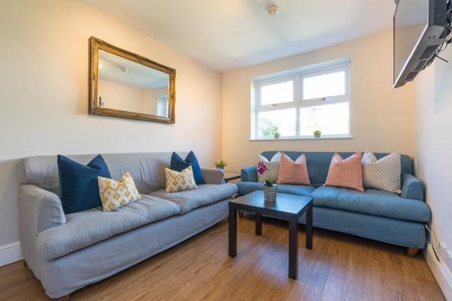 5, Heyward Road, Portsmouth photo 2