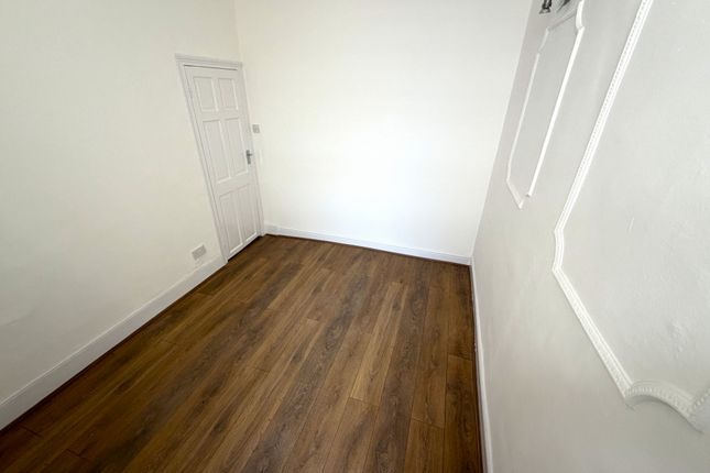 85, Oakfield Road, East Ham photo 2