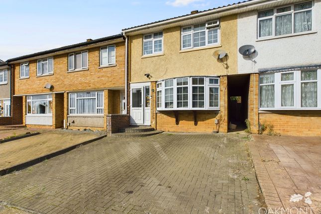 Thumbnail Terraced house for sale in Highfield Road, Collier Row, Romford