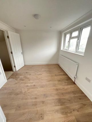 ., Sutherland Drive, Tooting, South Wimbledon photo 3