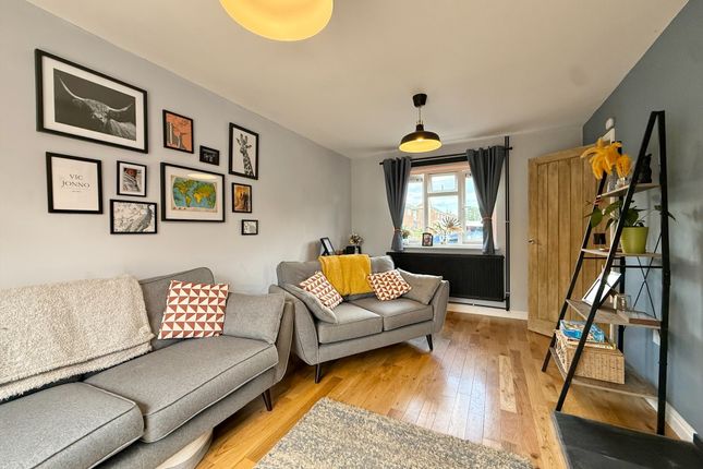 12, Coronation Avenue, Great Yarmouth photo 3