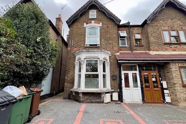 Thumbnail Property to rent in Palmerston Road, London