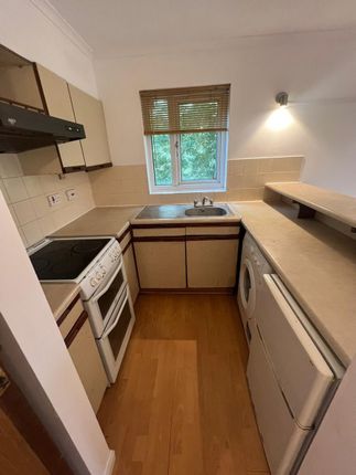 69, Maltby Drive, Enfield photo 3
