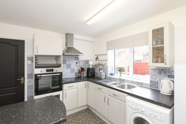 20 Ivy Close, Chesterfield photo 2