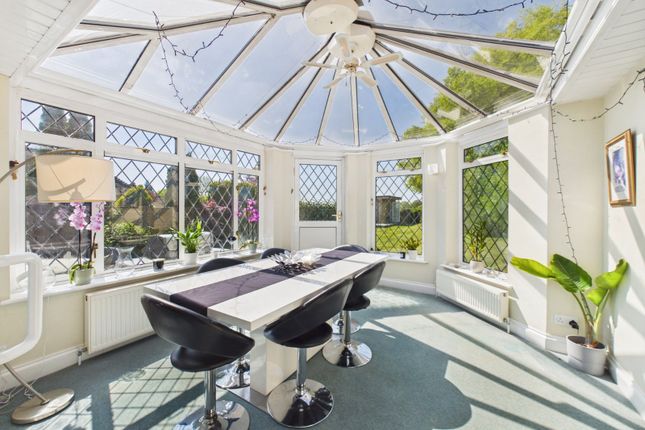 Cherry Lee,, Brays Close, Amersham photo 4