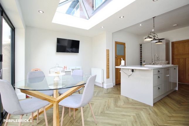 43, Sandybank Avenue, Leeds photo 4