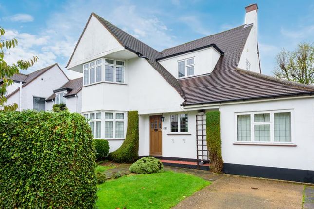 Thumbnail Detached house to rent in Shepherds Way, Rickmansworth