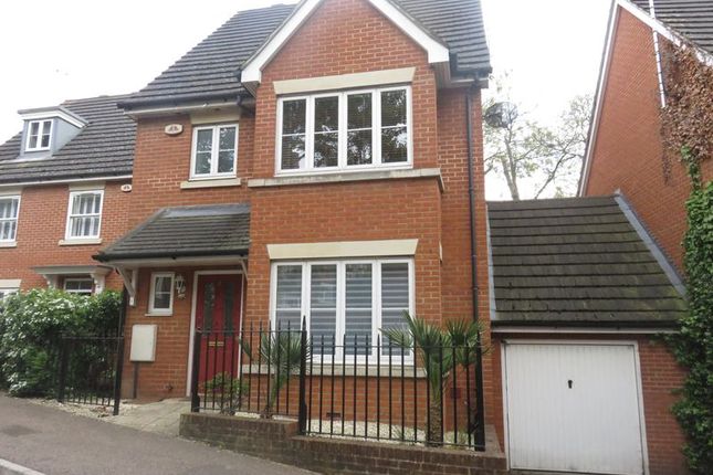 Homes To Let In Oak Hill Gardens Woodford Green Ig8 Rent