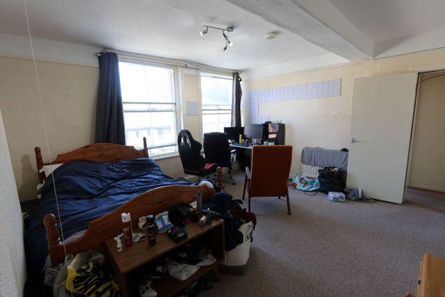 Flat 3, 3 Dodington, Whitchurch photo 5