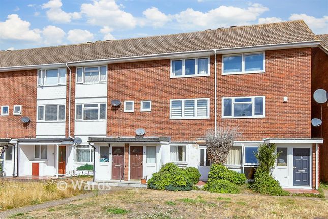 2-bed flat on 4, Ladds Way, Swanley, £210,000