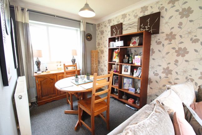 40, Hindon Walk, Scunthorpe photo 4