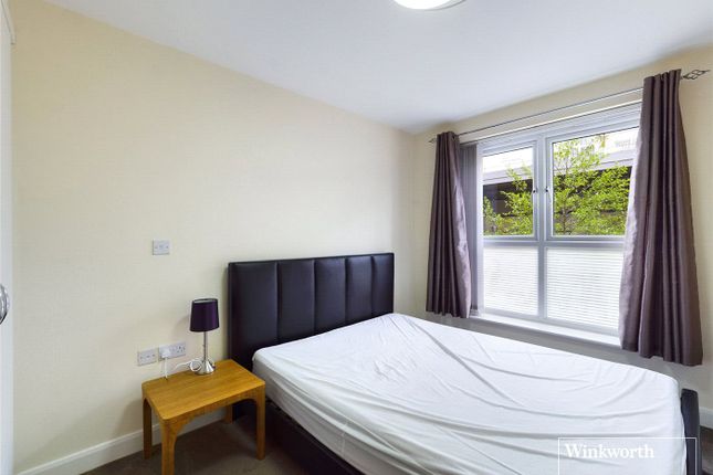 Flat for sale in Englefield House, Moulsford Mews, Reading, Berkshire