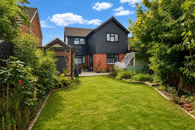 10, Coopers Avenue, Heybridge, Maldon photo 4