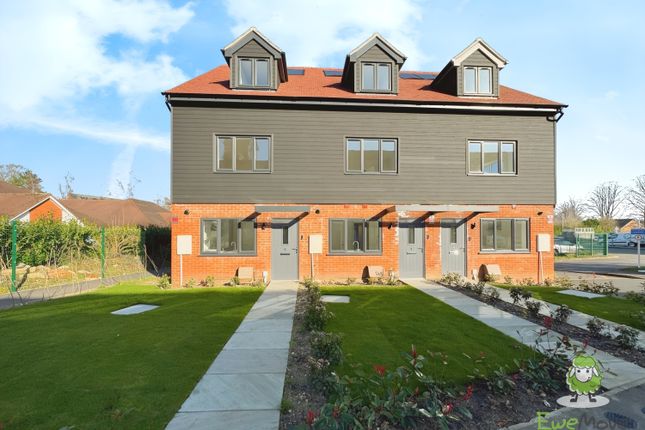 Thumbnail Town house for sale in Park Prewett Road, Basingstoke, Hampshire