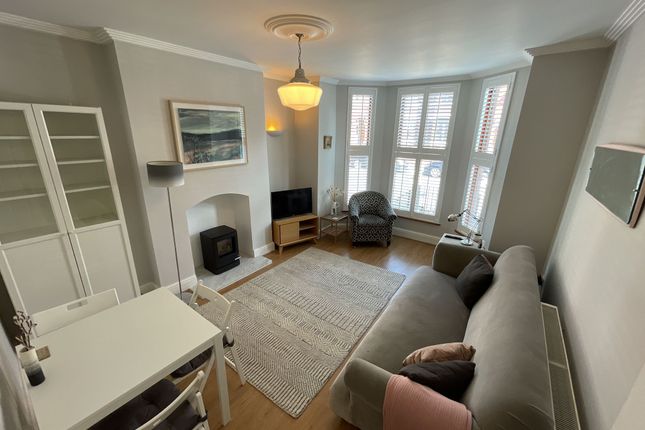 Thumbnail Flat to rent in Central Road, Didsbury