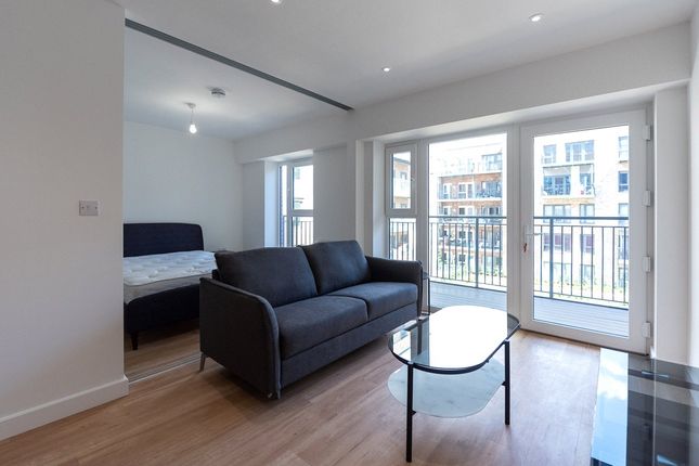 1-bed flat on Flat 82, Fairbank House, 13, Beaufort Square, Colindale, £325,000