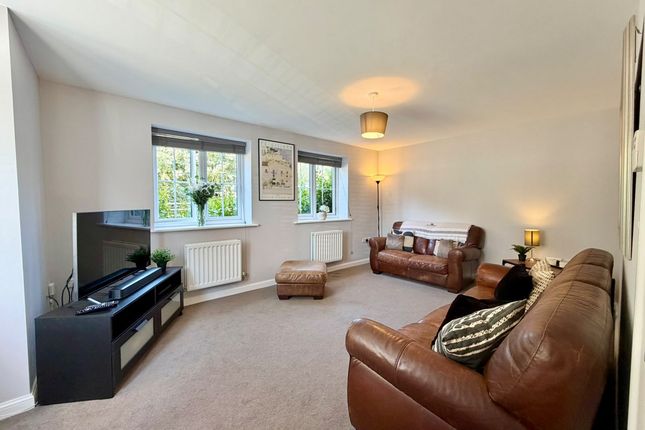 42, Holcroft Drive, Northwich photo 3
