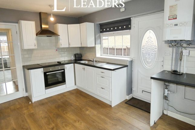 6, Pindale Avenue, Chesterfield photo 2